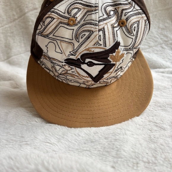 New Era 59Fifty Toronto Blue Jays Fitted Cap Brown Tan Graphic Print Size 7 1/4 - Picture 2 of 10